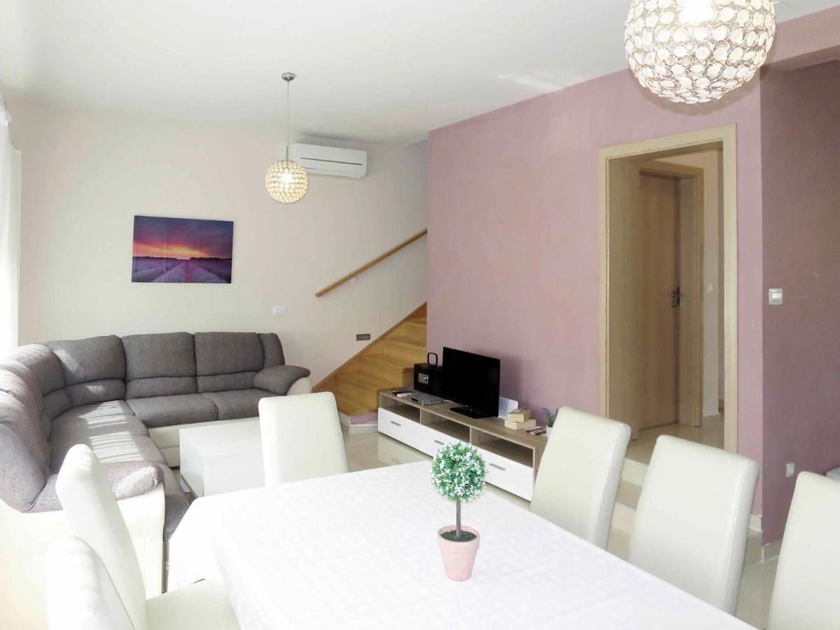 Holiday Home Silvija - Zad107 By Interhome ザダル エクステリア 写真