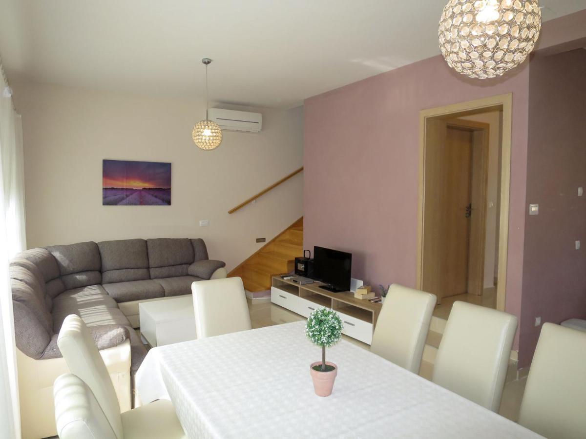 Holiday Home Silvija - Zad107 By Interhome ザダル エクステリア 写真